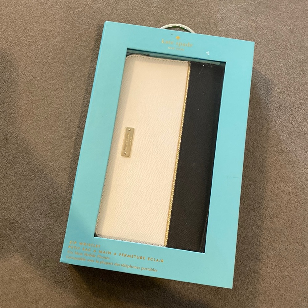 BRAND NEW Kate Spade Zip Wristlet